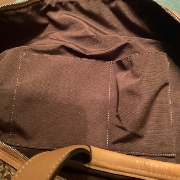 Coach duffle bag with removable crossbody strap - Picture 7 of 12